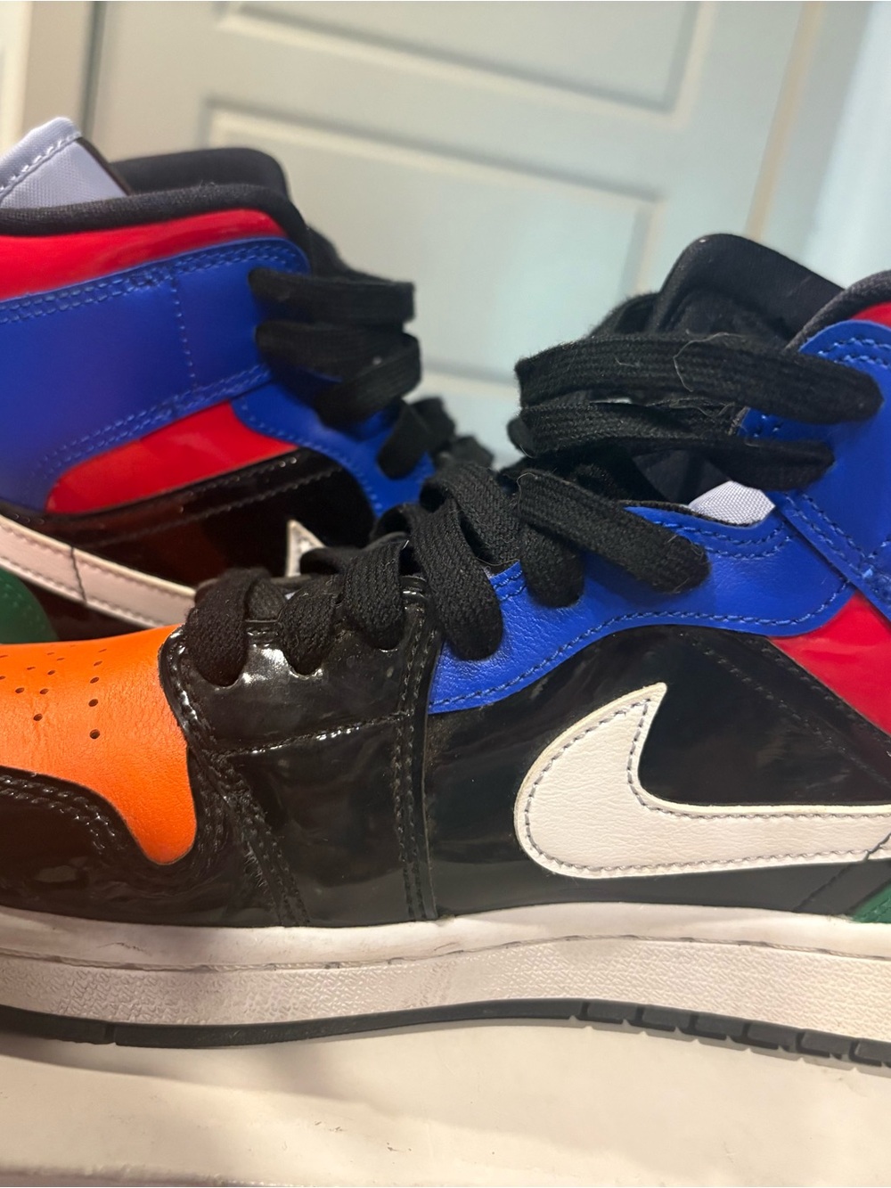 Shoes - Picture 4 of 5